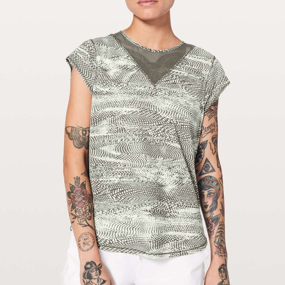 Lululemon For The Run Short Sleeve Swerve Vapor Metal Grey Top Shirt Size 10